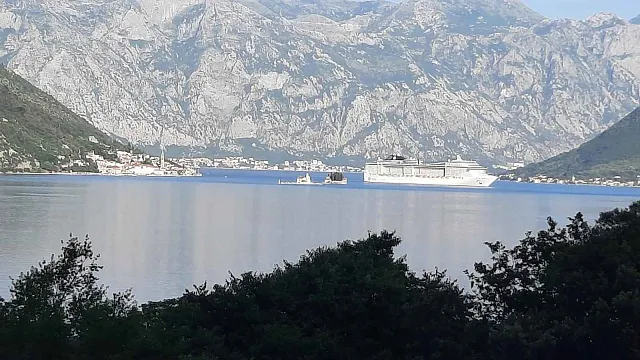 BEAUTIFUL STONE HOUSE IN LIPCI – AN AUTHENTIC HOME IN THE BAY OF KOTOR — photo 16